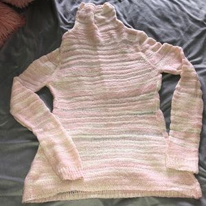 Light weight sweater